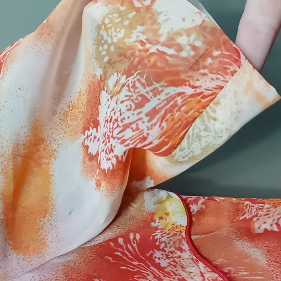 Shinsegye 93cm Orange Flowered Dress *Flaw Please Read - Picture 7 of 7